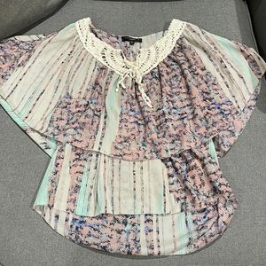 Sanctuary Flowy Cape like Mauve Pink Teal Boho Embroidered Neckline top
